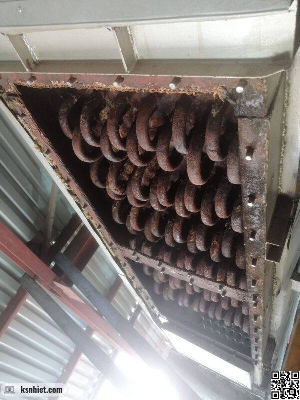 bộ hâm nước lò hơi công suất 3T/h bị ăn mòn sau quá trình hoạt động
